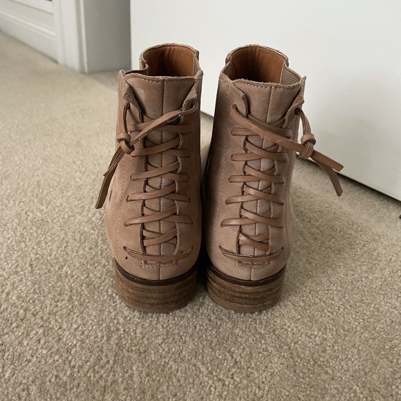 ALDO Booties - Picture 3 of 5